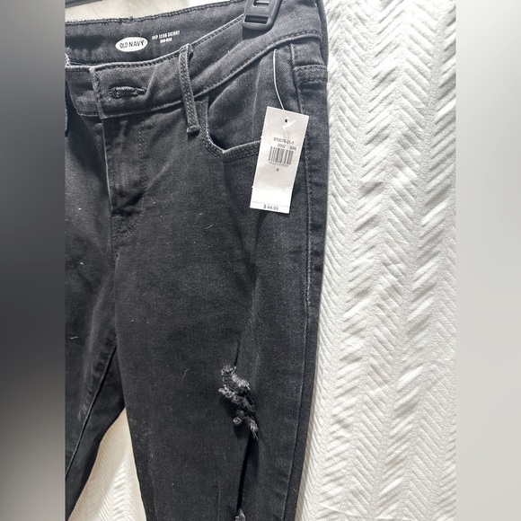 Stylish Black Distressed Women Skinny Jeans - Picture 4 of 5